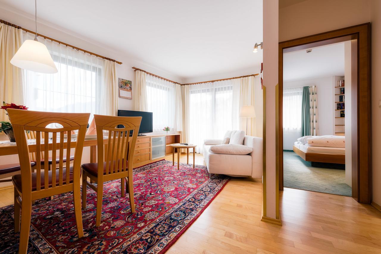 Hotel Garni Alpenruh-Micheluzzi Serfaus Luaran gambar