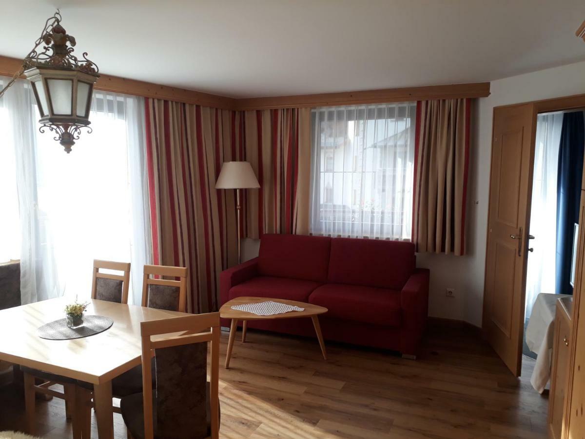 Hotel Garni Alpenruh-Micheluzzi Serfaus Luaran gambar